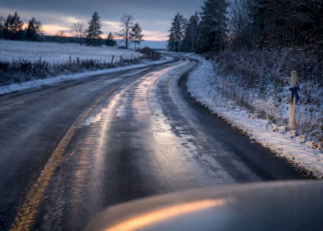 Holiday Driving Safety: 10-Step Evidence-Backed Checklist to Cut Crash Risk
