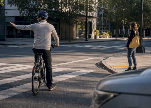 4 Road Rules to Prevent Common Crashes for Drivers, Cyclists, Walkers